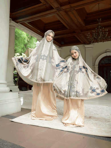 Prayerset Vol. 09 Bliqis - Prayerset Printing (Cream)