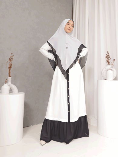 SHANUM – Gamis Set (Black & White)