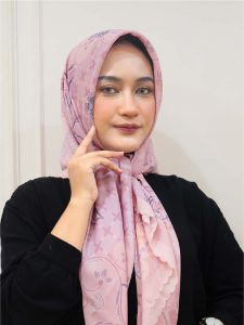 KIARA – Scarf Printing (Pink)
