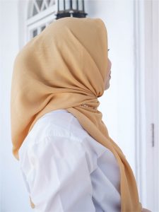 soraya scarf-03