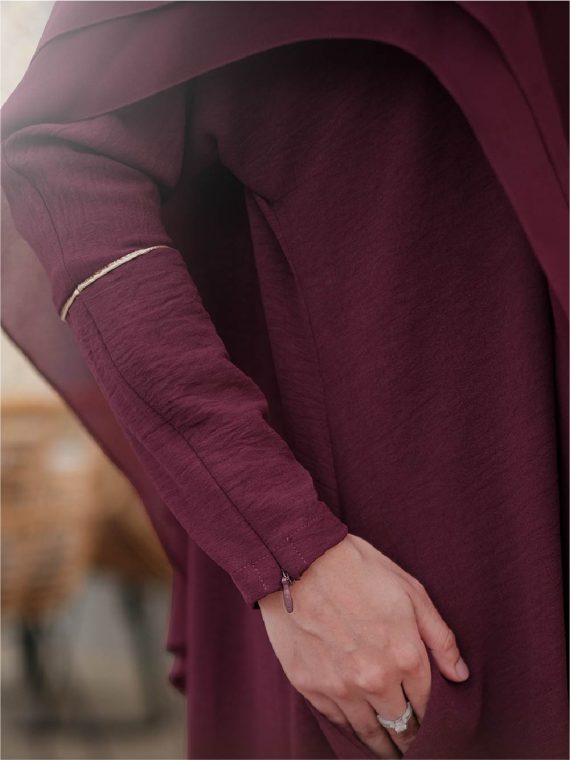 NAURA – Gamis Set (Burgundy) - Gambar 3