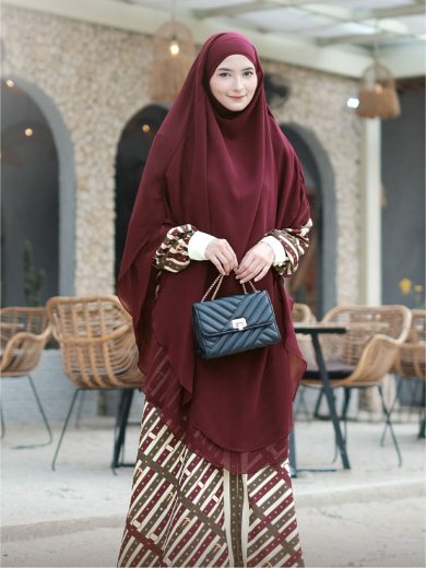 LEONA – Gamis Set (Red)